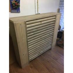 Verschillende radiator ombouwen van verouderd steigerhout