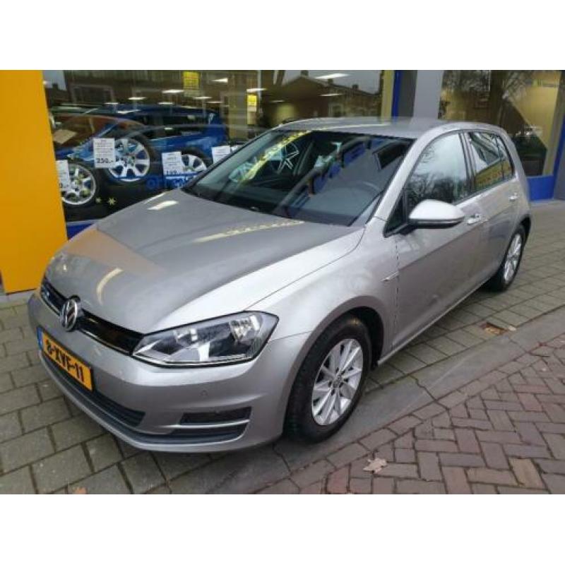 Volkswagen Golf 1.6 TDI Trendline Plus BlueMotion