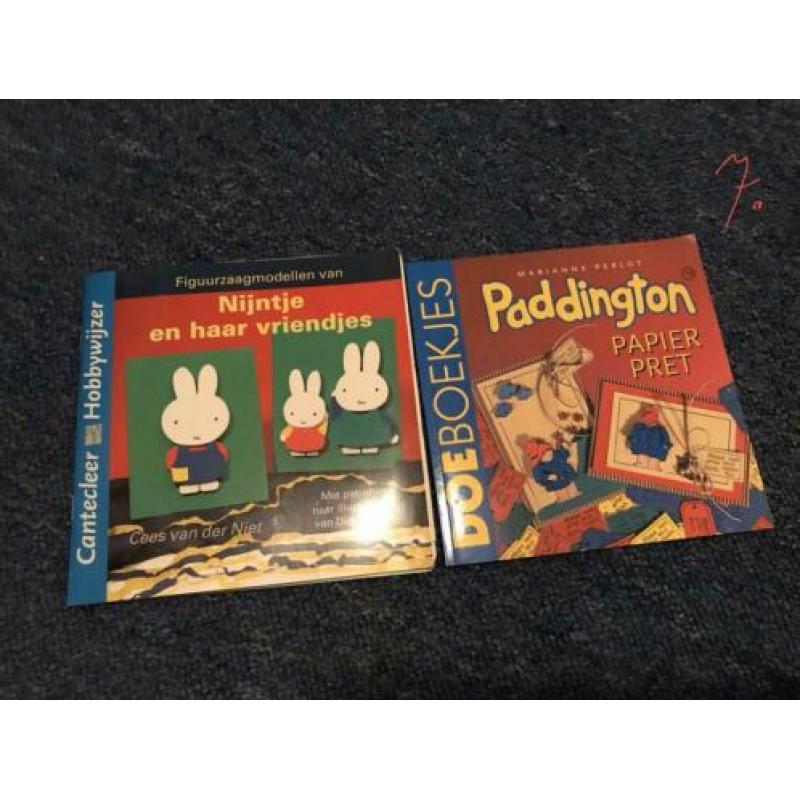 Verschillende boeken, prenten, lees, knutselboeken