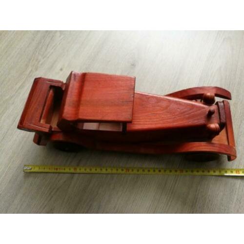 Vintage brocante houten hangemaakte auto oldtimer