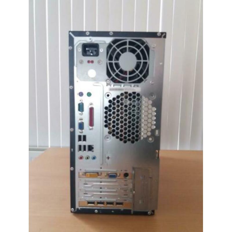 Te koop: computer compleet