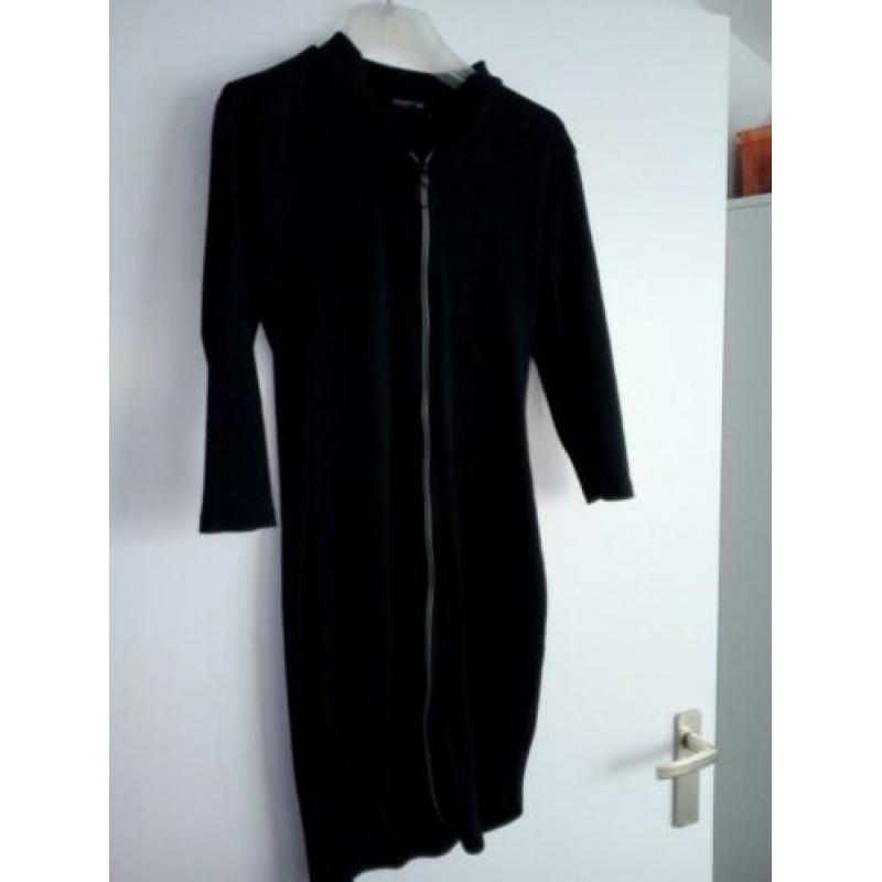Leuke jurkjes maat XS 4 95 PST