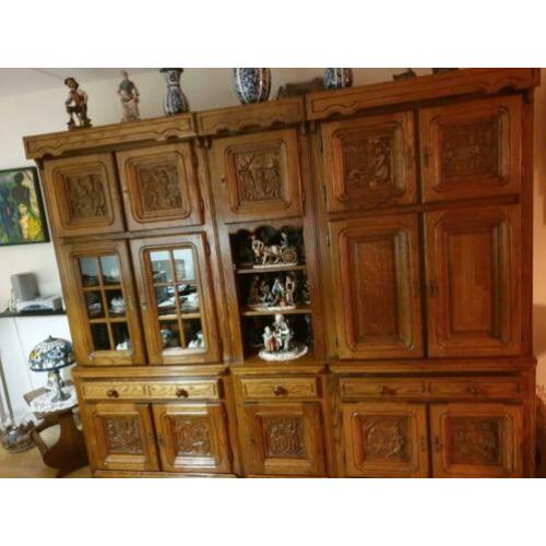 Mooie zware houten Breughel kast