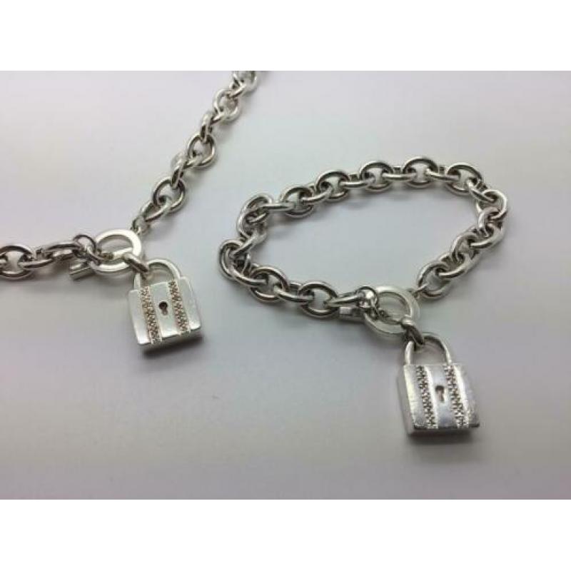 H132 Prachtige zilveren sieraden set van CONCEPTS