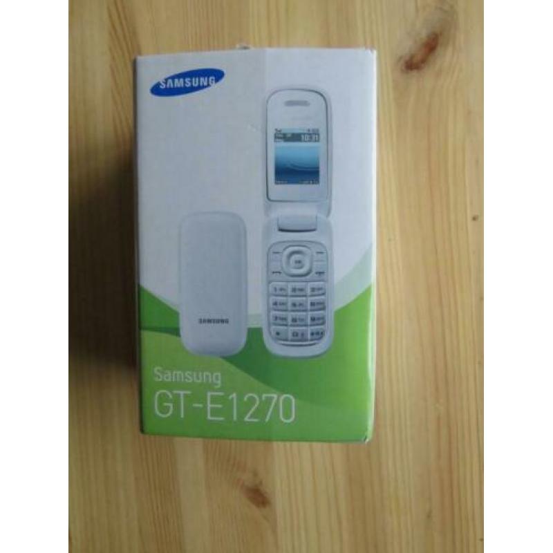 Simpel opklapbaar klein Samsung Mobieltje