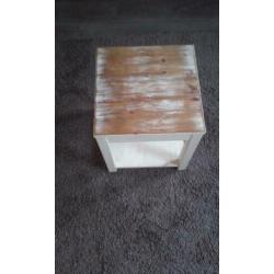 Bijzet tafel