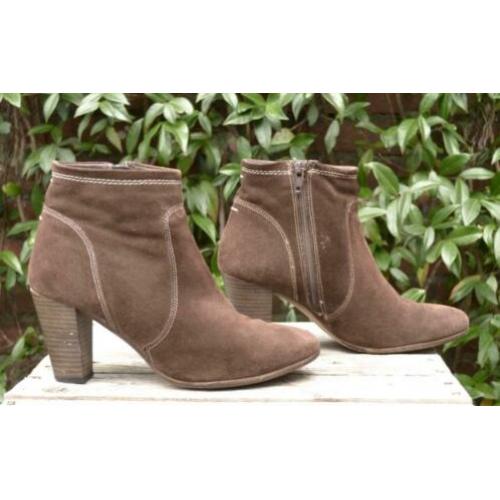 Cellini bruin suede enkellaarzen, mt. 38