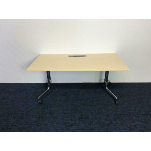 Konig + Neurath vergadertafel inklapbaar / verrijdbaar