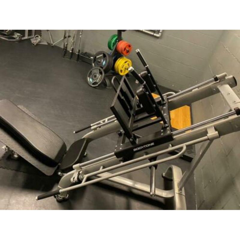 Hacksquat en Legpress-combi van Bodytone