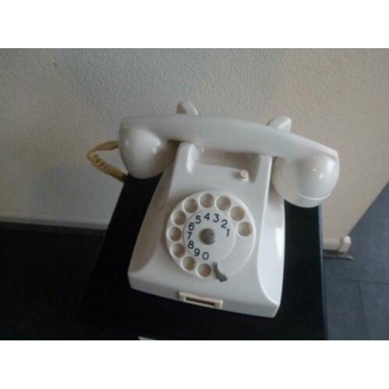 Vintage TELEFOON TELEFOONTOESTEL PTT IVOOR WIT BAKELIET