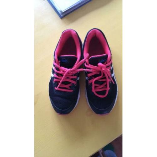Asics maat 33