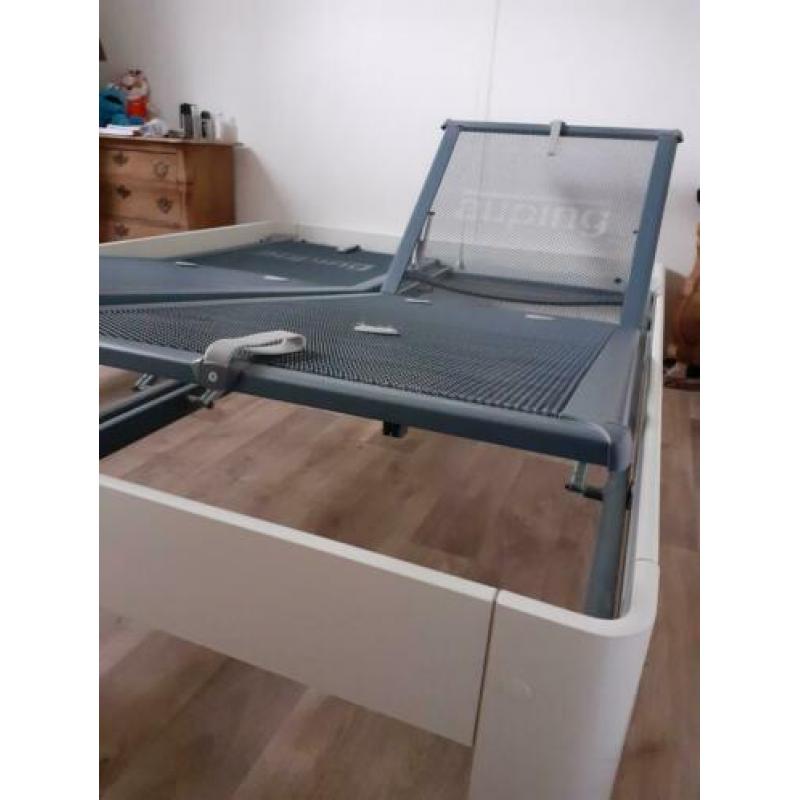 Tweepersoons Auping 160x210 ledikant verstelbare spiralen