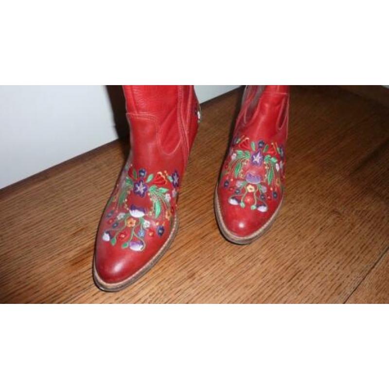 half hoge laarsjes, rood, leer, stoer, laars