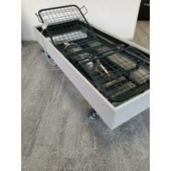 Zorgbedbodem bedlift voor seniorenbed verpleegbed hoog-laag