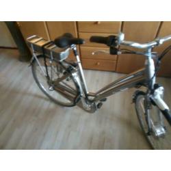 Te koop gloednieuwe elektrische fiets
