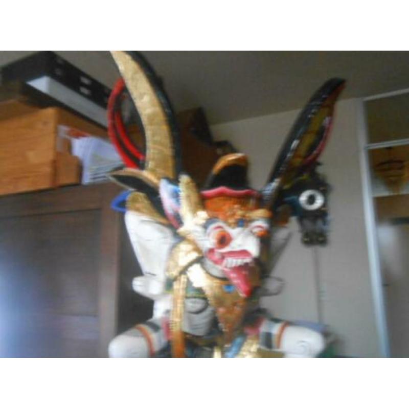 5296 Groot Polychrome houten beeld van Vishnu 76 cm