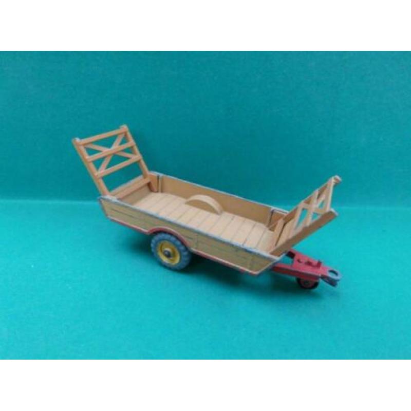 Dinky Toys halesowen farm trailer / beige rekken