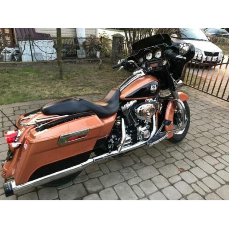 HARLEY-DAVIDSON STREET GLIDE FLHX (bj 2008)