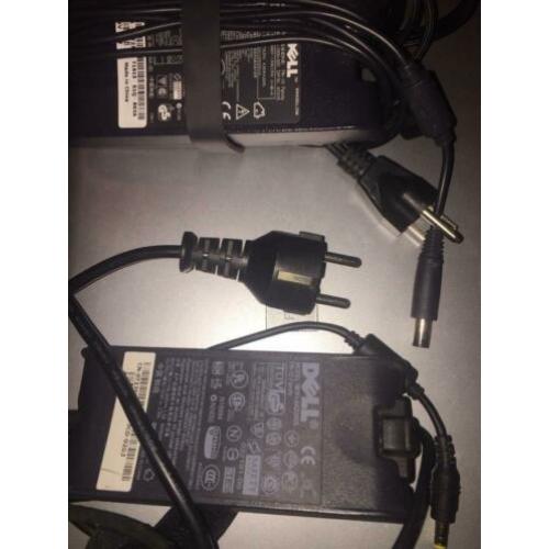 Diverse adapters (printer / laptop /inschakel-stroom trans.)