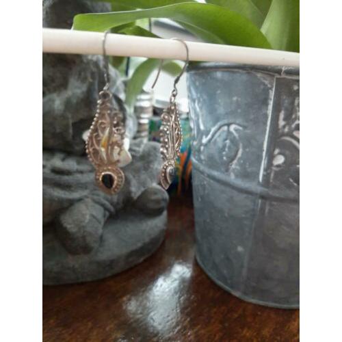 Nieuw!Prachtig bewerkte zilv/925 oorbellen met Onyx