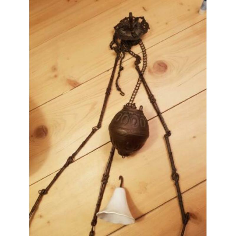 Antieke hang olie lamp