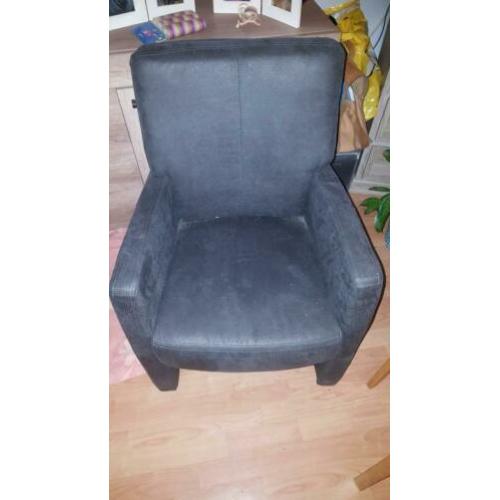 Moet zsm weg ivm nieuwe meubels.