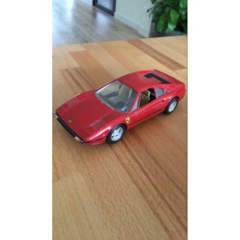 Ferrari 308gtb monogram bouwpakket 1:24