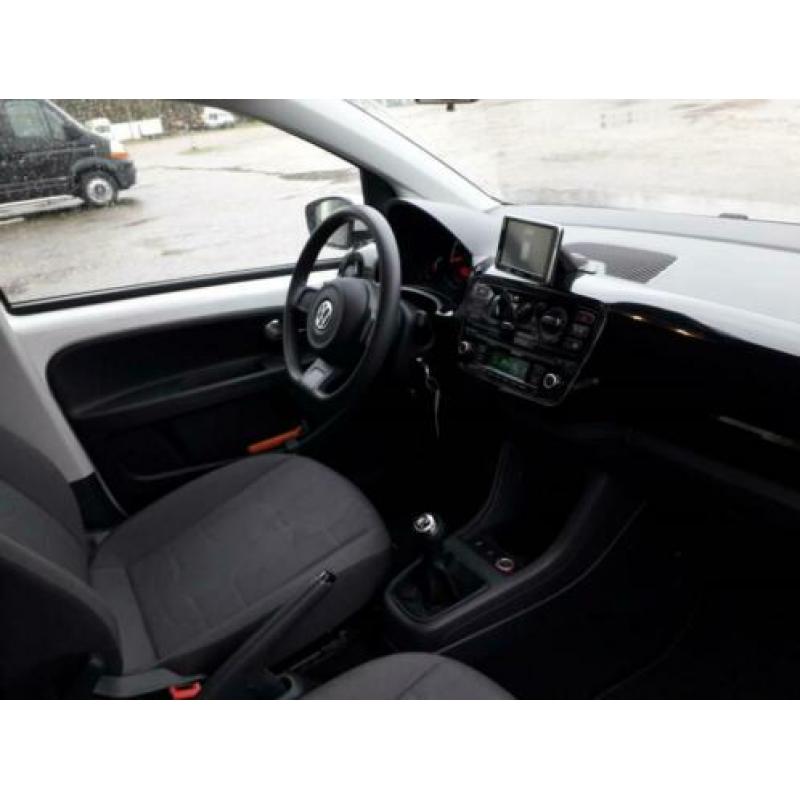Volkswagen UP! 1.0 44KW/60PK 5-DRS 2015 Wit Airco Navigatie