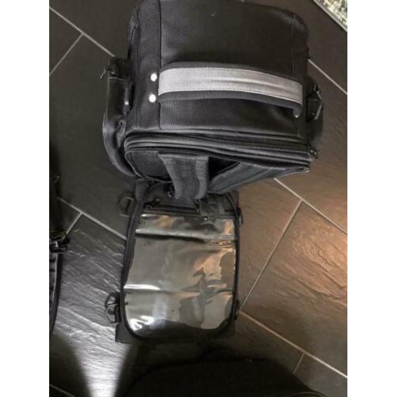 Mooie set Difi motor tassen, rugzak, tanktas, zijtassen