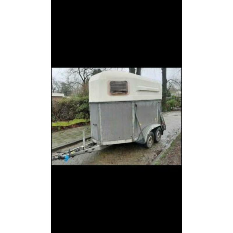 Schuilplaats paarden schapen-geiten enz-enz