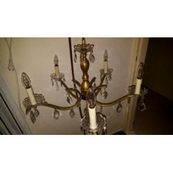 Kroonluchter met kristallen hangers en schaaltjes