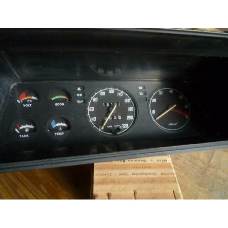 Opel Manta B Ascona B tellerhuis inl toerenteller