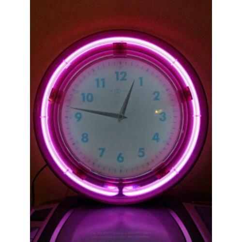 Nextime klok neon verlichting deco retro vegas bar mancave