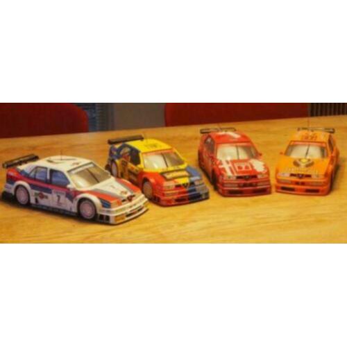 automodel 1:18 verzameling Alfa Romeo's
