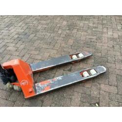 BT Pompwagen 2300kg