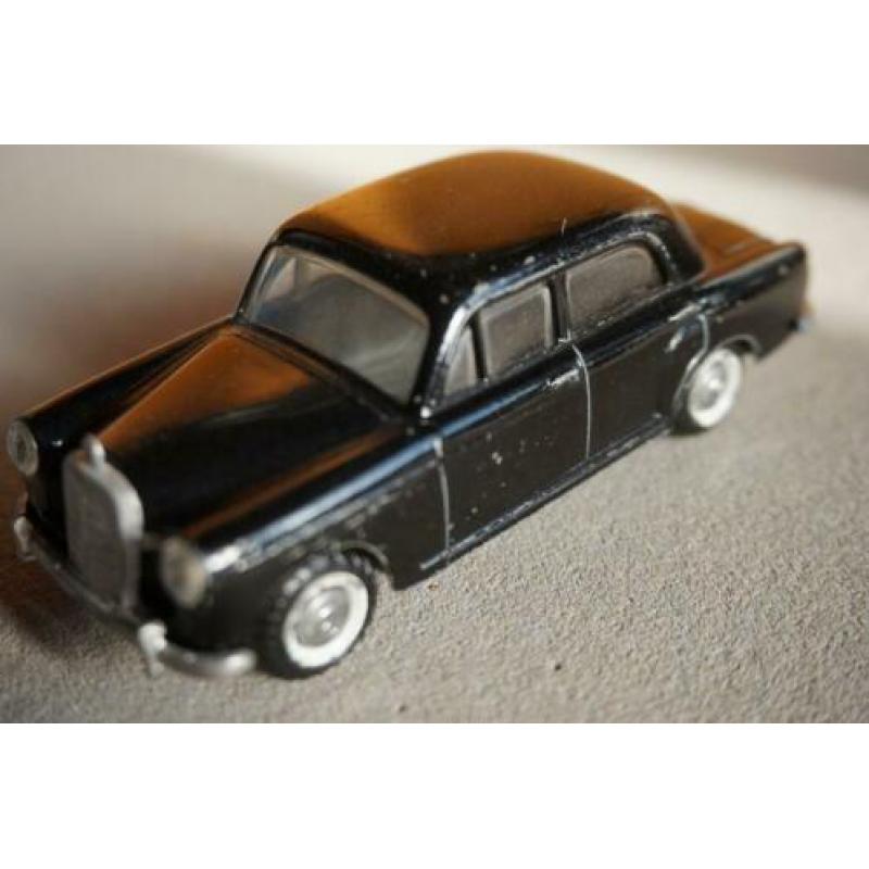 Mercedes W120 180 Bolhoed 1957 / `62 Teckno 1/43
