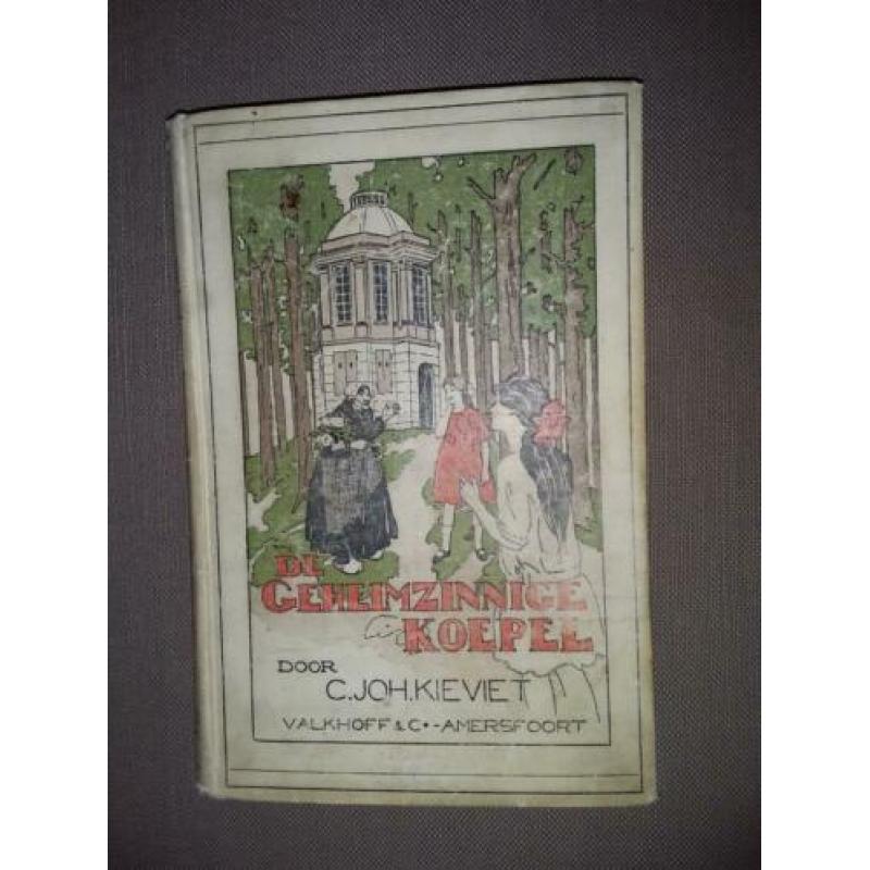 De geheimzinnige koepel, 1918