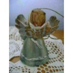 oud kerstengeltje met bel hoogte 8 cm