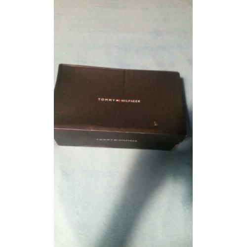 Tommy hilfiger schoenen maat 35