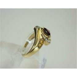 Ring goud granaat & diamanten / Z6255