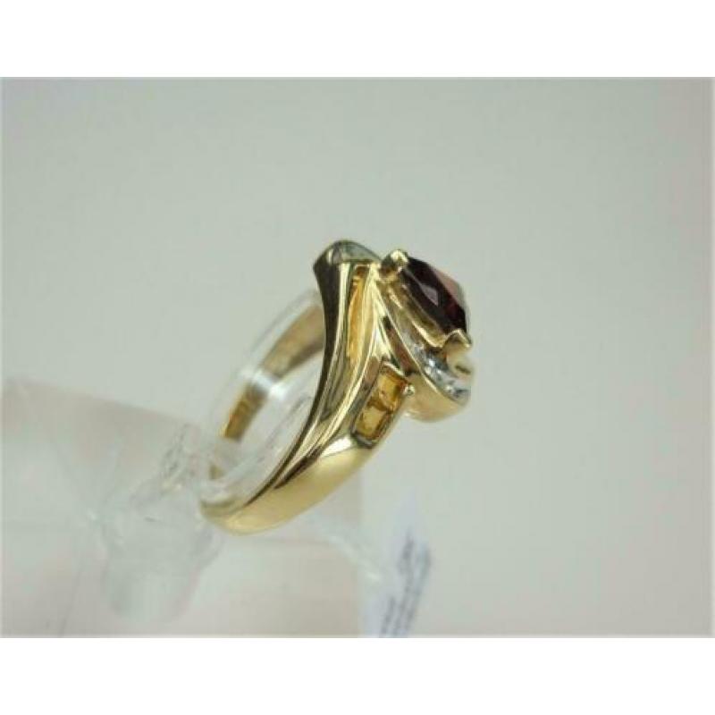 Ring goud granaat & diamanten / Z6255