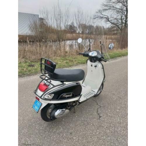 ??Vespa look snorscooter in NIEUWSTAAT agm vx50 btc ??