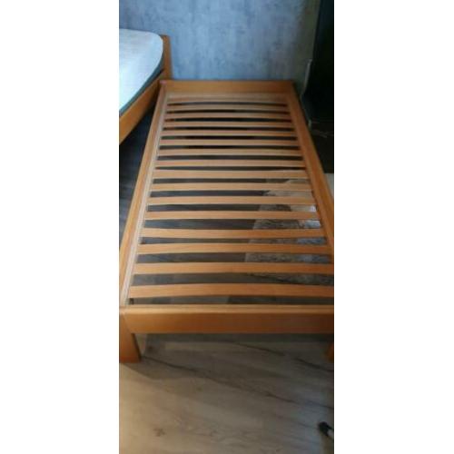 bed 90 x190 cm inklapbaar