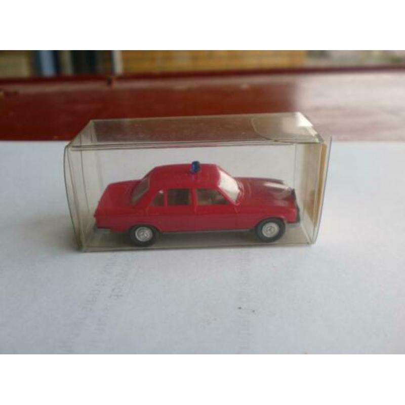 Wiking Mercedes 240 D Brandweer Commandant