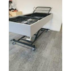 Zorgbedbodem bedlift voor seniorenbed verpleegbed hoog-laag