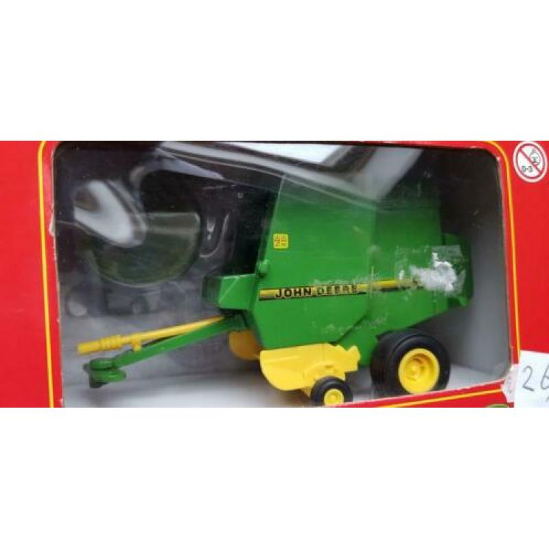 John deere 590 pers britains past bij wiking Siku universal