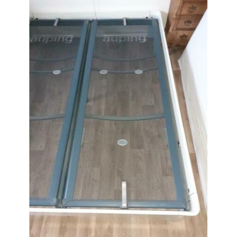 Tweepersoons Auping 160x210 ledikant verstelbare spiralen