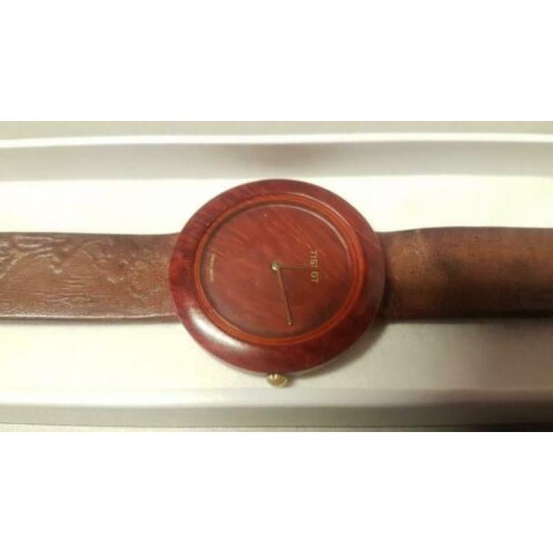 Tissot Genuin woodwork