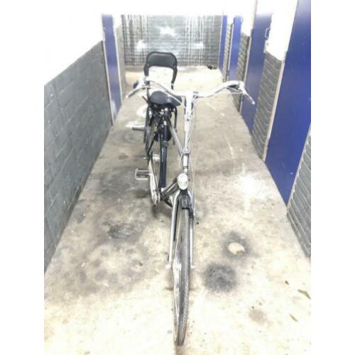 Goede heren fiets met kinderstoeltje met AXA slotje