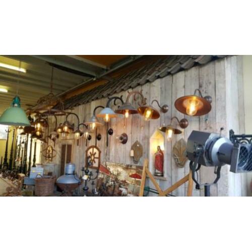 Diverse klassieke binnen en buitenverlichting